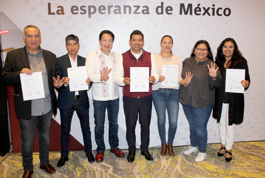 Presenta Mario Delgado a Carlos Augusto como líder estatal de Morena en Tlaxcala